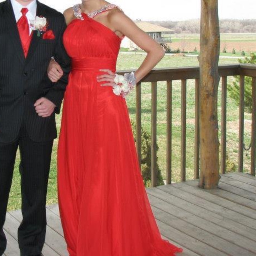 Red Mac Duggal Prom Dress
